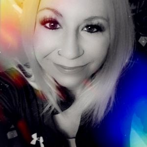 Meet your Posher, Katelyn